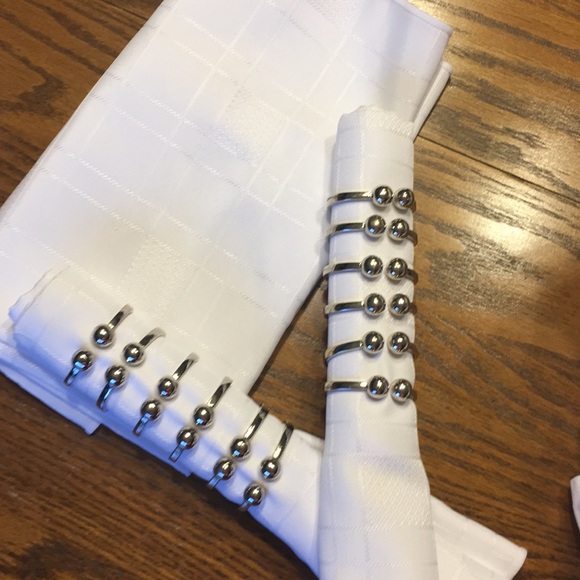 Tablecloth Set - Picture 4 of 5